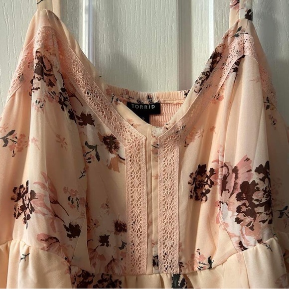 NWT Torrid size 2 Pink Chiffon Babydoll - Picture 2 of 4